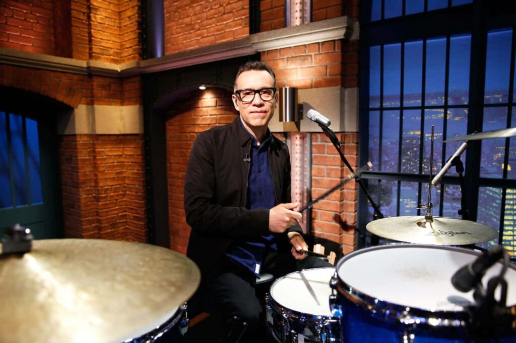 photo of Fred Armisen drumming